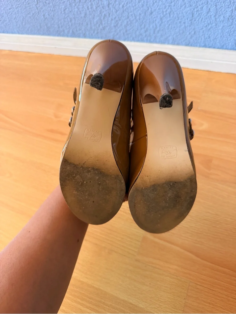D’Elena Brown Patent Triple Strap Mary Jane Platform Heels Size 6 Made in Mexico